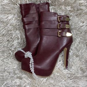 Red bootie